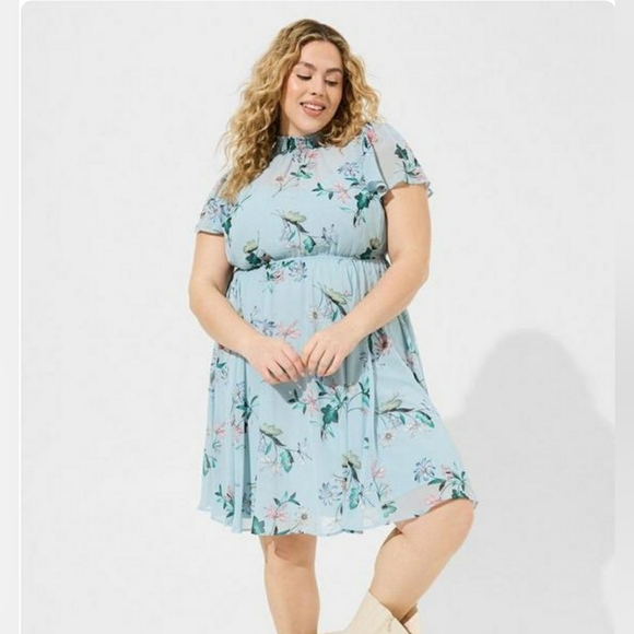 Torrid mini chiffon smock dress - Picture 2 of 2